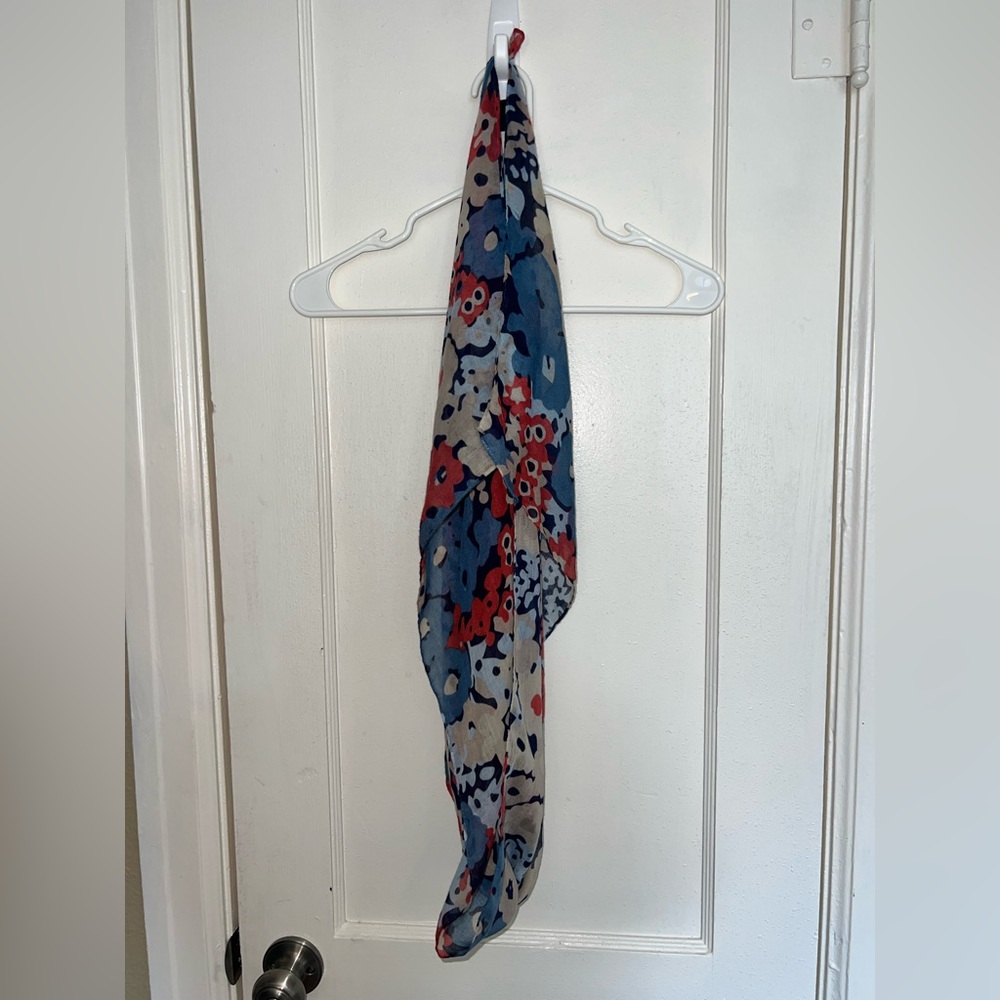 Remington Floral Patterned Lightweight Scarf